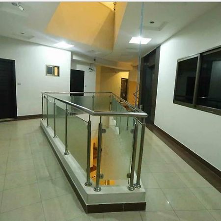 Hotel Multan Continental Bagian luar foto