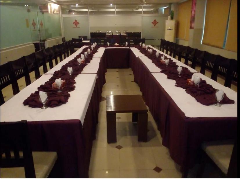 Hotel Multan Continental Bagian luar foto