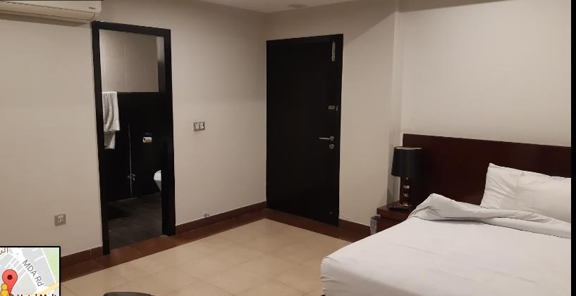 Hotel Multan Continental Bagian luar foto