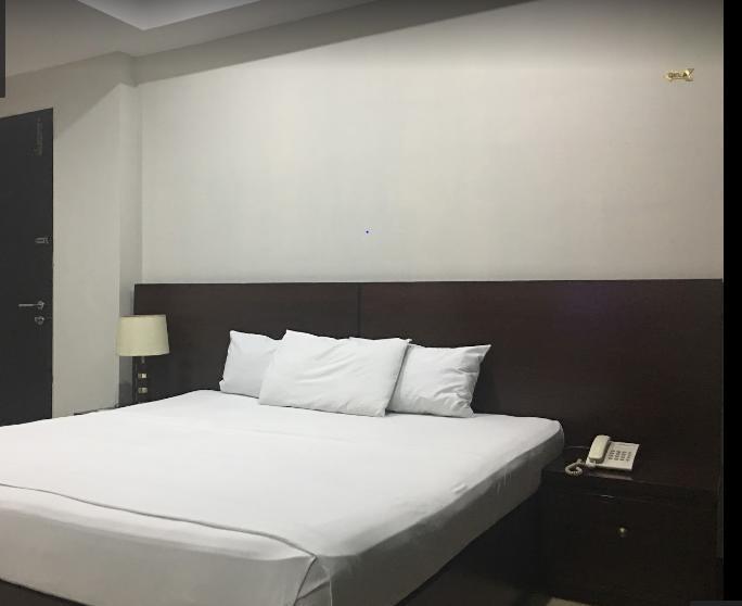 Hotel Multan Continental Bagian luar foto